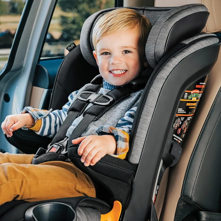 Autoasiento Chicco MyFit Harness + Booster