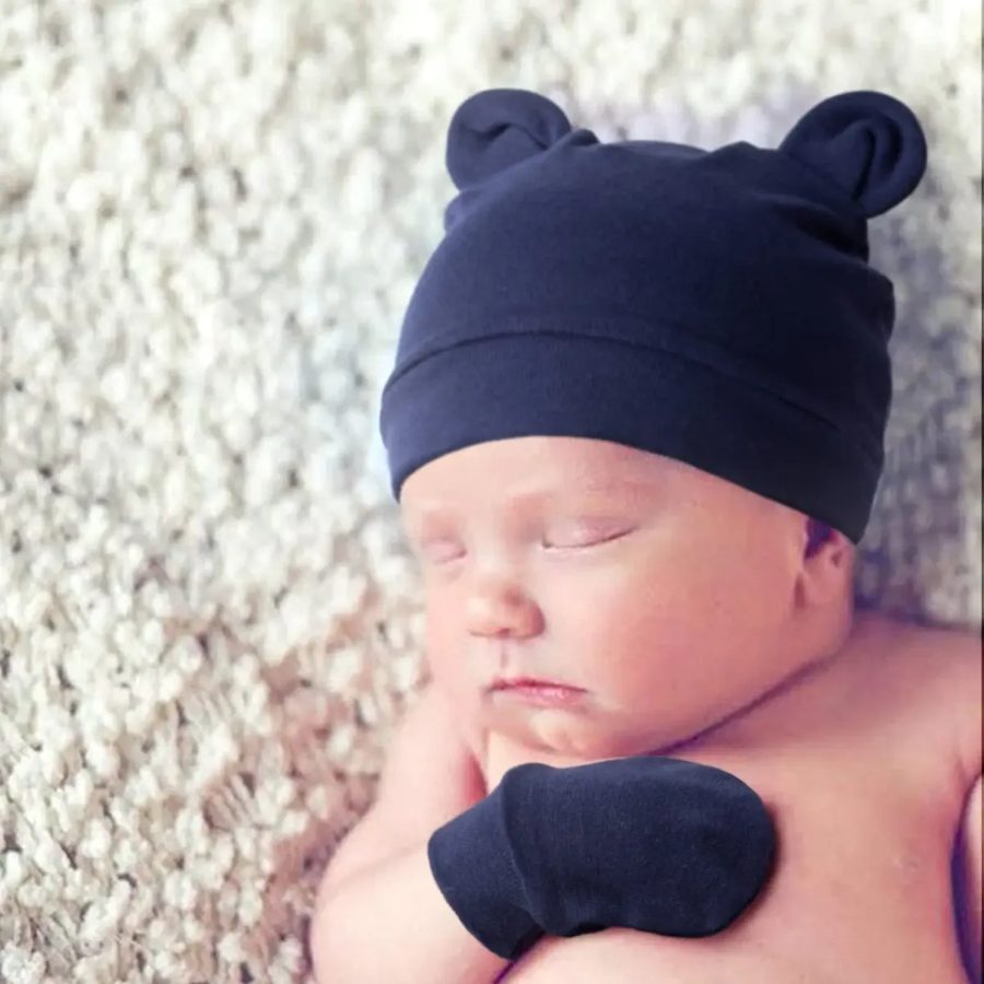 Set de 4 gorros y manoplas para bebé recién nacido